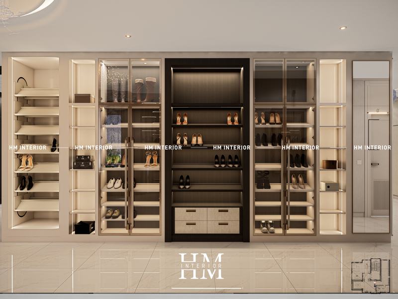 Signature Walk-In Closet — Design 12